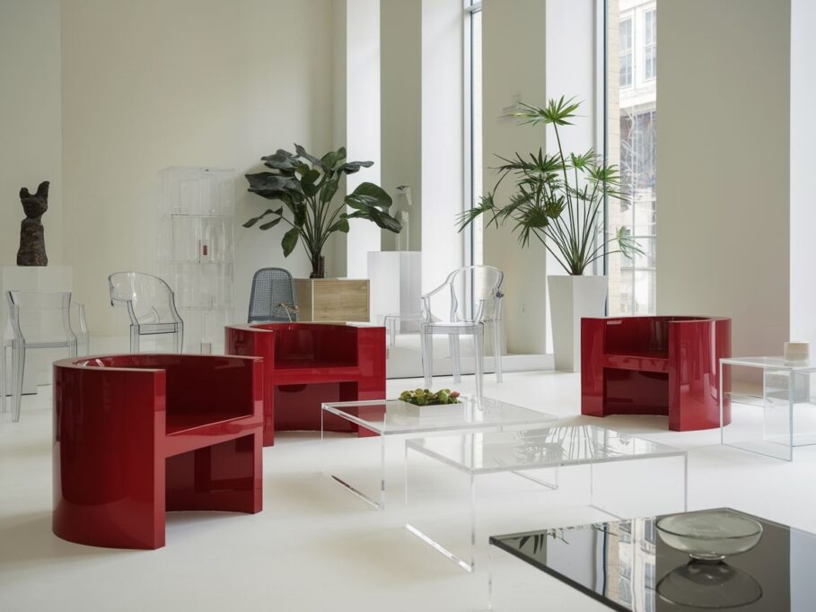 Akrylowe wykończenie szafek z efektem lustrzanym